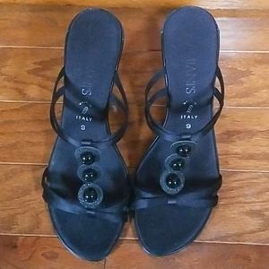 Womens high heel shoes. Lightly worn.